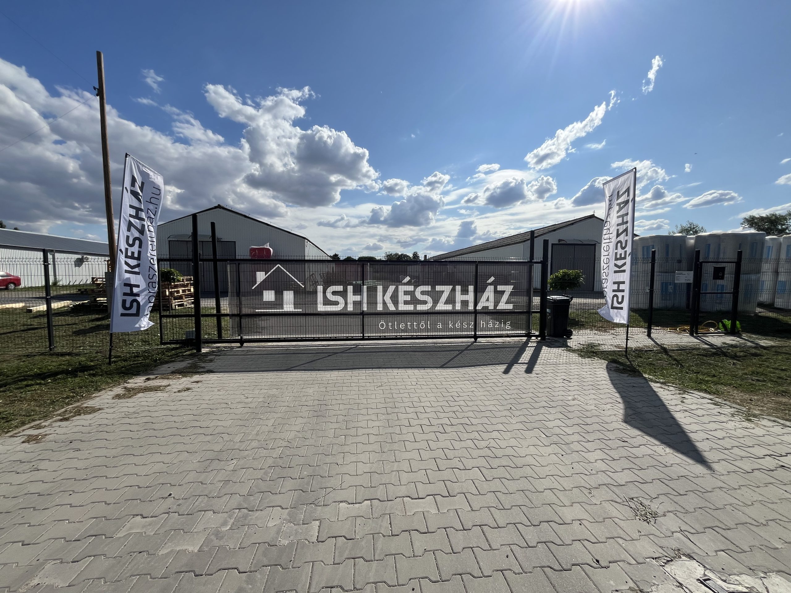 Az LSH gyártói háttere – a partnerprogramhoz megadott fotó
